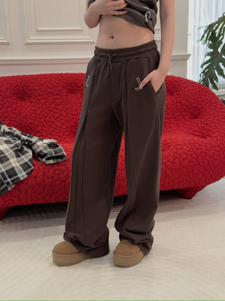 LUAR - LOGO WINDOW SWEATS / BROWN