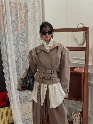 THE MANNEI - Tailored Jacket in Beige