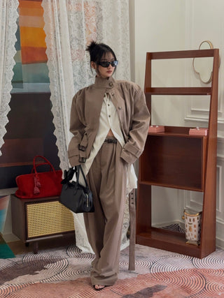 THE MANNEI - Tailored Jacket in Beige