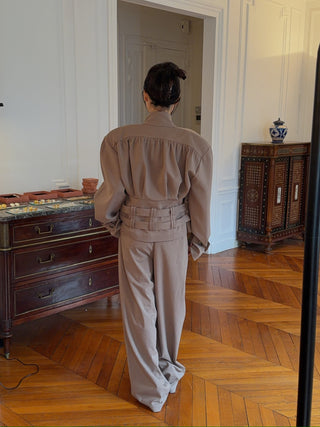 THE MANNEI - Tailored Jacket in Beige