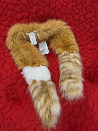 ALABAMA MUSE - Fur Scarf in Milk