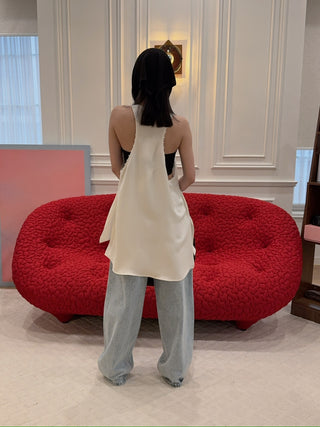 THE MANNEI - White Top in White