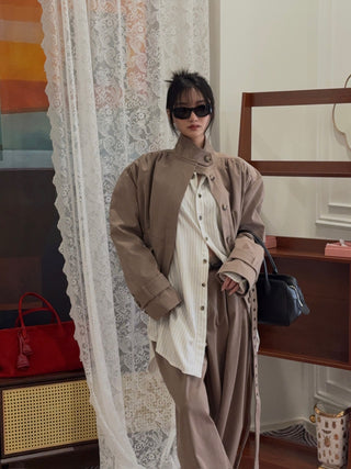 THE MANNEI - Tailored Jacket in Beige