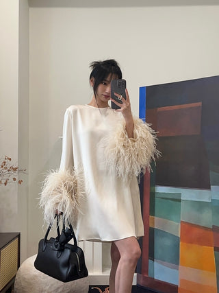 LAPOINTE - SATIN SHIFT DRESS WITH FEATHERS / CREAM