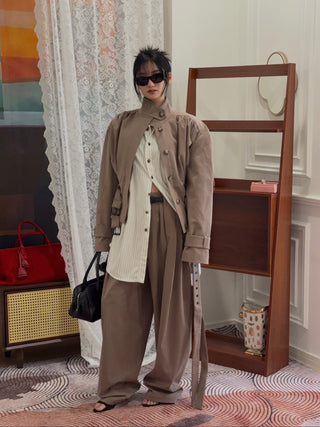 THE MANNEI - Tailored Jacket in Beige