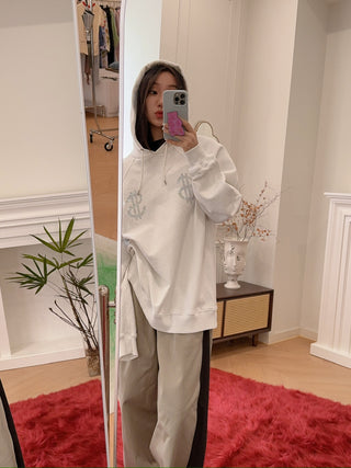 AVAVAV  $$ HOODIE