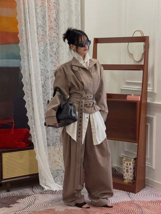 THE MANNEI - Tailored Jacket in Beige