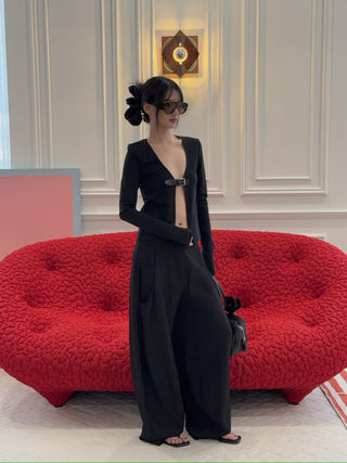 16ARLINGTON - Daye Cardigan in Black