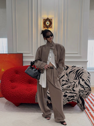 THE MANNEI - Wide Trousers in Beige
