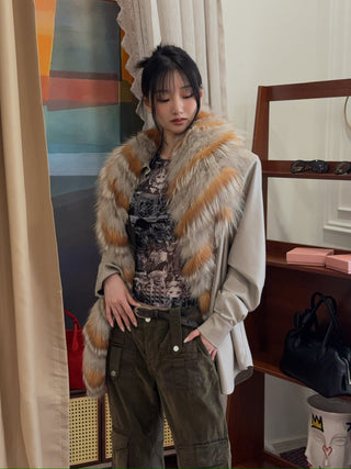 YVES SALOMON - Striped Fox Fur Scarf in Reddish Beige