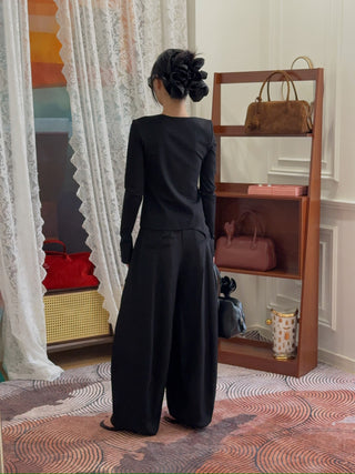 16ARLINGTON - Daye Cardigan in Black