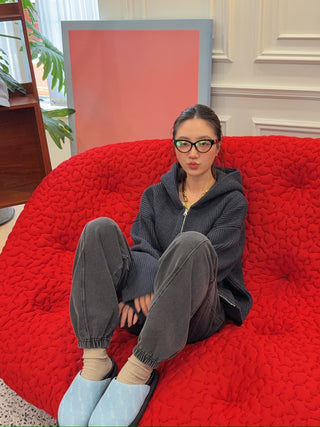 AYA MUSE KNIT ZIP UP HOODIE / CHARCOAL