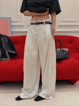 THE MANNEI - Pants in White
