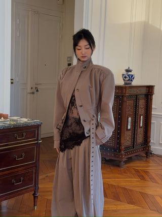 THE MANNEI - Tailored Jacket in Beige