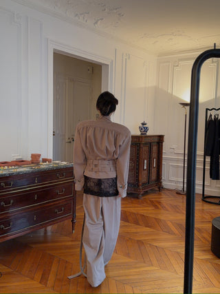 THE MANNEI - Tailored Jacket in Beige