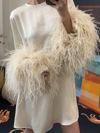 LAPOINTE - SATIN SHIFT DRESS WITH FEATHERS / CREAM