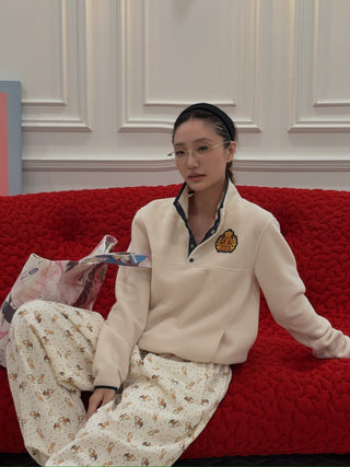 SPORTY & RICH - NY Crest Polar Sweatshirt in Cream