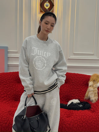 SPORTY & RICH X JUICY COUTURE - Juicy Emblem Crewneck in Heather Gray