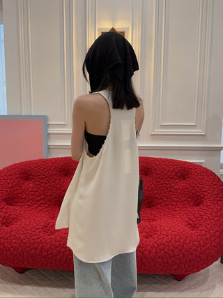 THE MANNEI - White Top in White