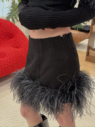 16ARLINGTON - Loisio Mini Skirt in Black