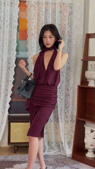 ROWEN ROSE - Jersey Short Dress with Plunging Neckline