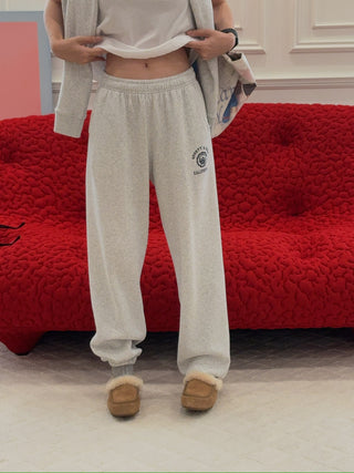 Sporty & Rich - California Emblem Soft Sweatpant in Gray