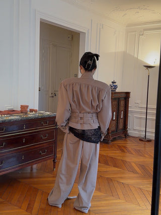 THE MANNEI - Tailored Jacket in Beige