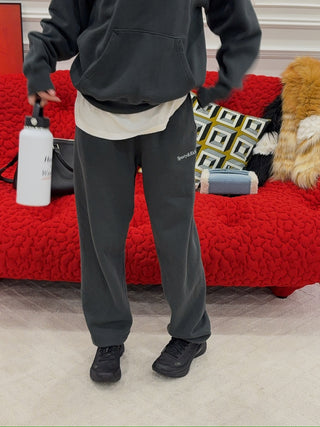 SPORTY & RICH - Serif Logo Soft Sweatpant in Faded Black