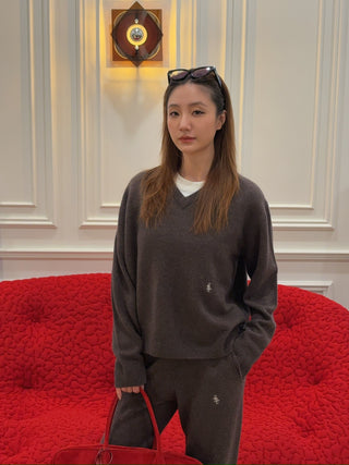SPORTY & RICH - SRC Cashmere V-Neck Sweater in Toffee