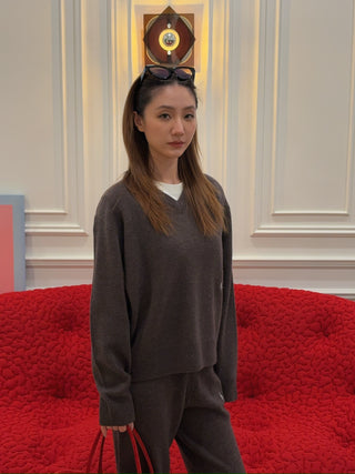 SPORTY & RICH - SRC Cashmere V-Neck Sweater in Toffee