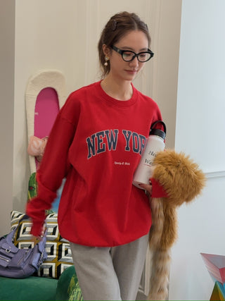 SPORTY & RICH - New York Ivy Crewneck in Ruby