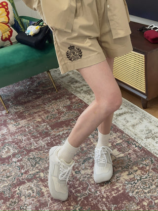 SPORTY & RICH - H&W Crest Poplin Short in Light Tan