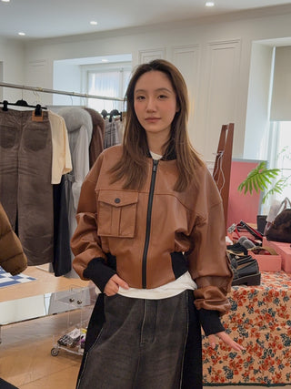 THE MANNEI LE MANS LEATHER SHORT BOMBER