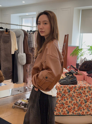 THE MANNEI LE MANS LEATHER SHORT BOMBER