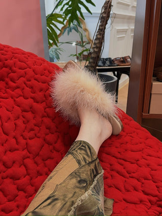 SLEEPER - POM SLIDES WITH FEATHERS / CREAM
