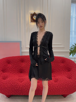 VAILLANT - Signature Satin Mini Skirt with Lace in Black