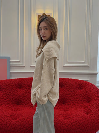 AERON - Collar Detail in Creme Melange