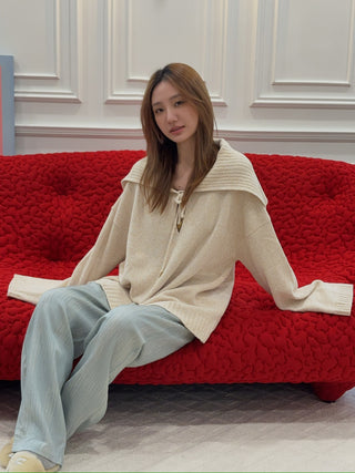 AERON - Collar Detail in Creme Melange