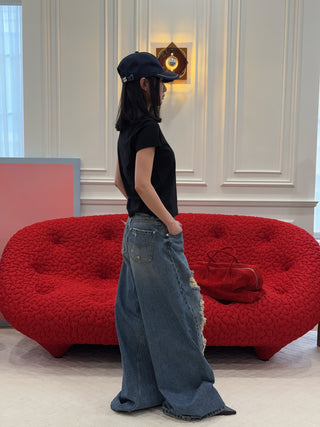 ABRA - Anime Girl T-shirt in Black