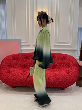 ROWEN ROSE - Pleated Long Sleeves Shirt in Green