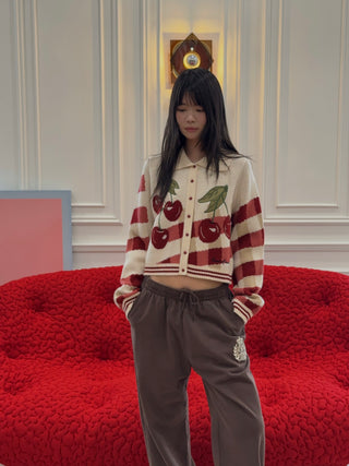 Sporty & Rich - NY Crest Embroidered Wide Sweatpant in Chocolate