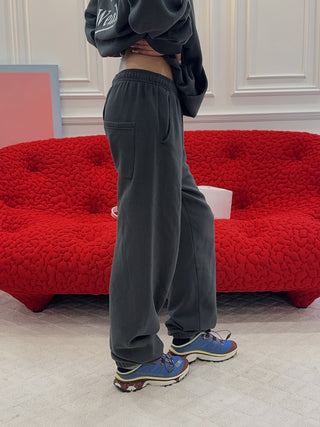 SPORTY & RICH - Serif Logo Soft Sweatpant in Faded Black