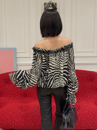 BLUMARINE - Chiffon Top with Lace-Detailed Ruffles in Black & White